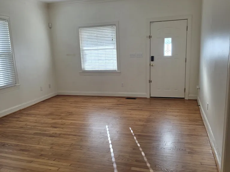 809 Cone Ave — Photo 3