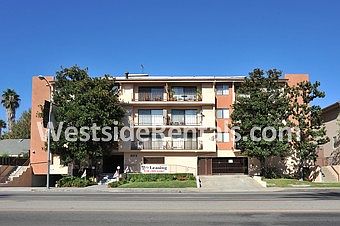 1st image of 4513 Woodman Ave APT B4
