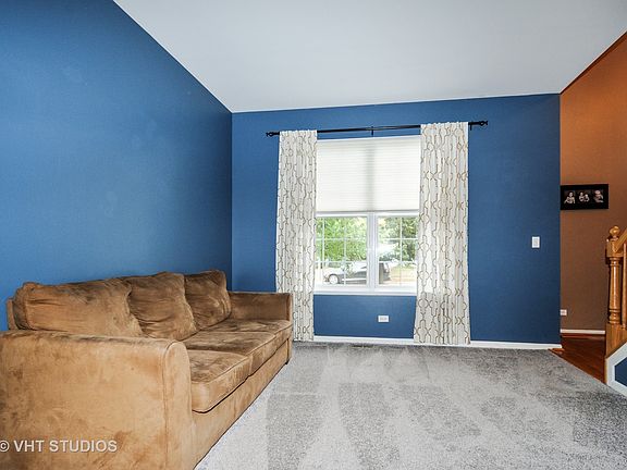3rd image of 2438 Prescott Dr