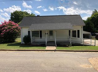 213 E Lowrance Ave, Mooresville, NC 28115