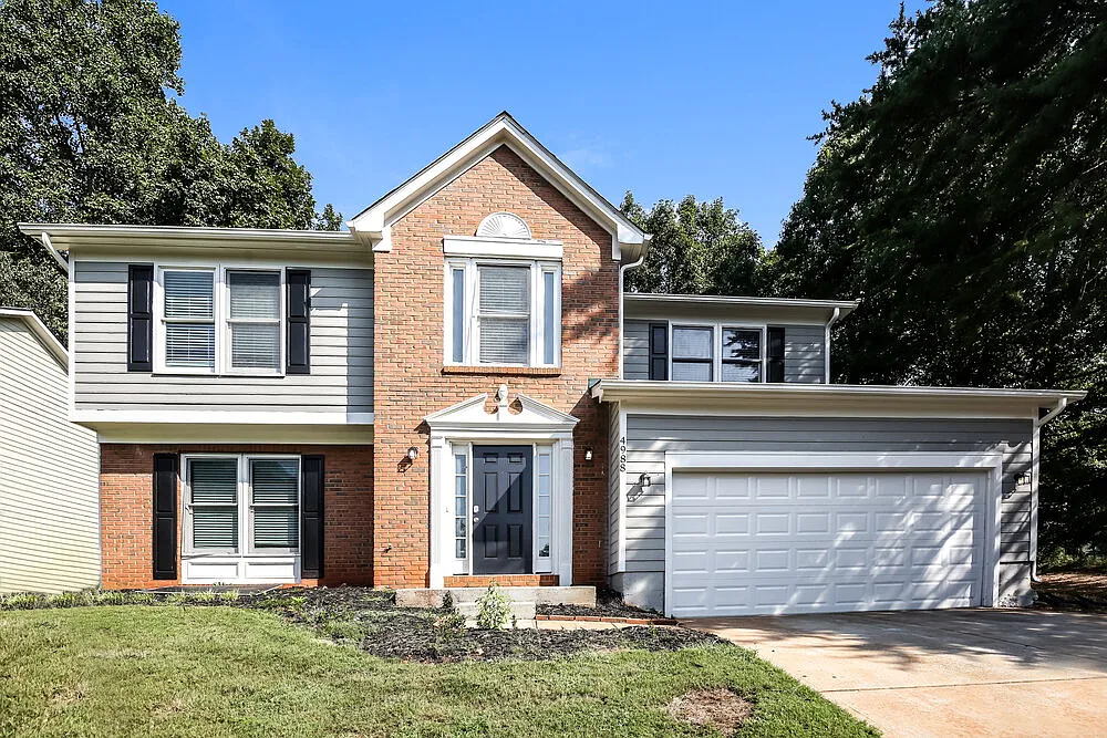 4 bed, 3.0 bath, 1936 sqft, $2,195 — Photo 1