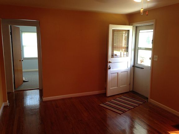 2nd image of 2331 Sylved Ln