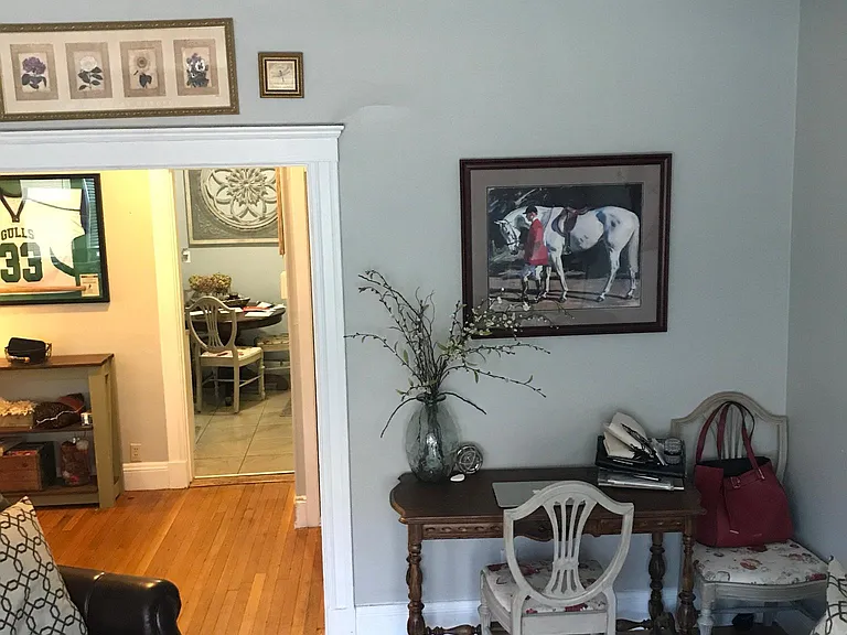 318 Summit Ave #1 — Photo 4