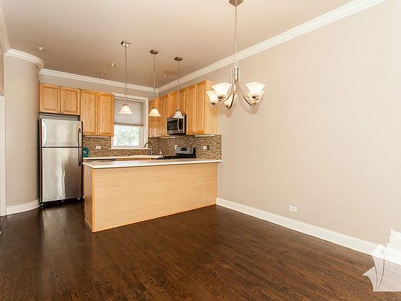 5th image of 3842 N Southport Avenue # Second Floor