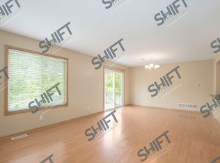 2105 Kinnrow Ave NW, Grand Rapids, MI 49534