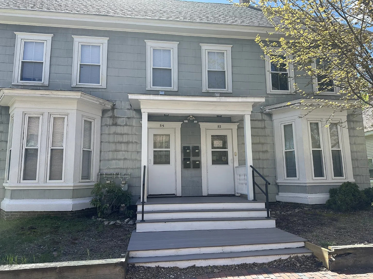 3 bed, 1.0 bath, $1,950 — Photo 1