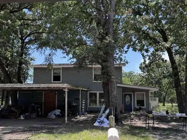 104 Shady Shores Dr, Mabank, TX 75156