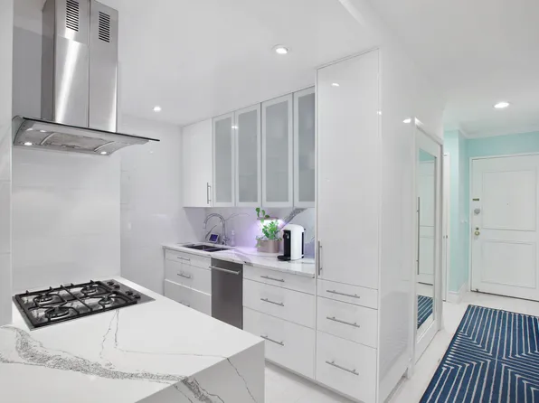 106 Central Park S, New York, NY