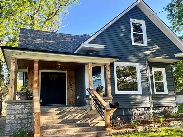 905 Brown Ave, Osawatomie, KS 66064