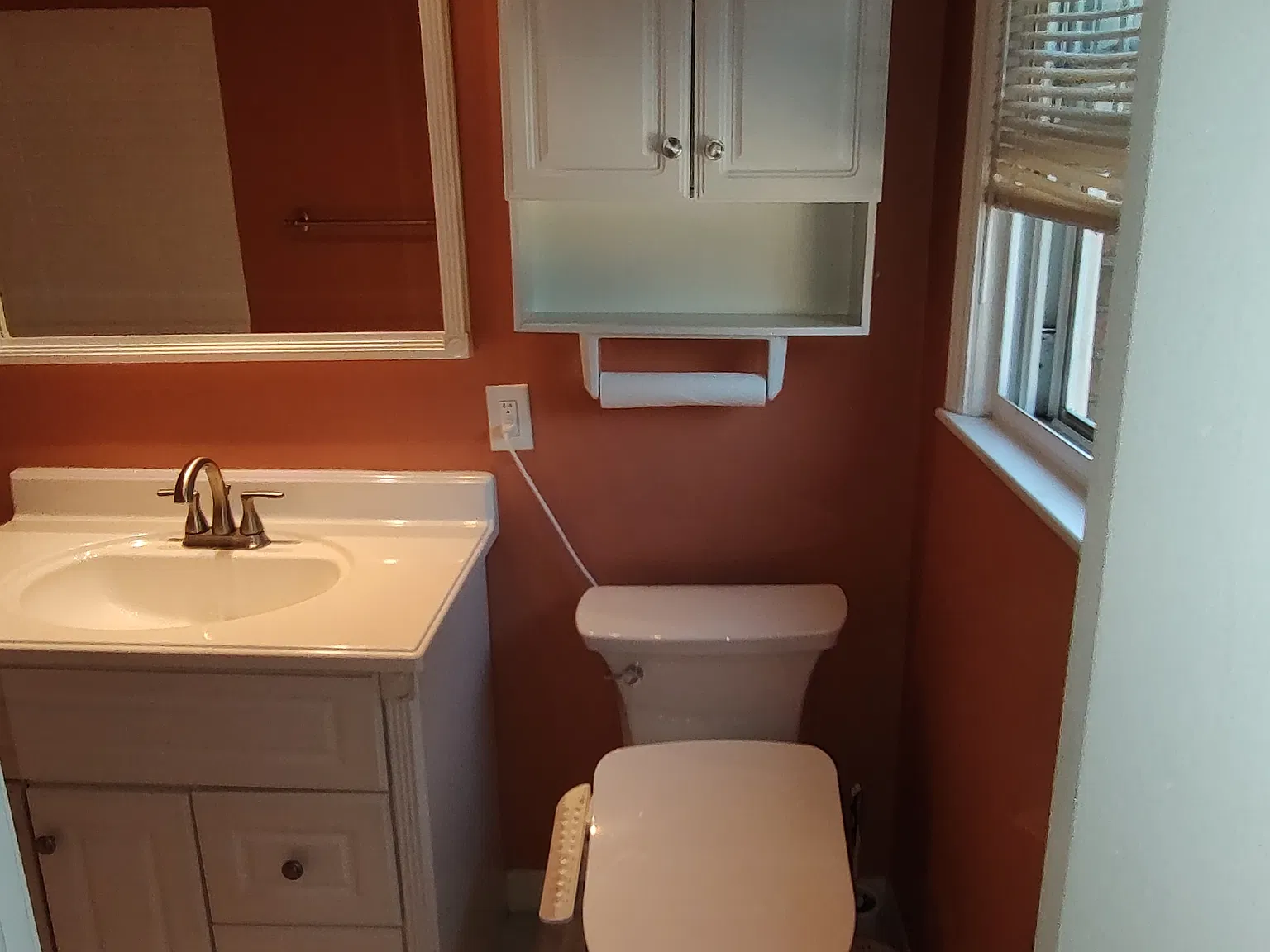 1856 Drexel Lake Dr — Photo 1