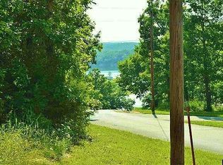 228 Downing St, Diamond City, AR 72644