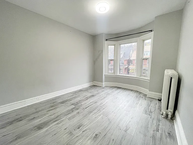 7 Rutherford Ave #2 — Photo 19