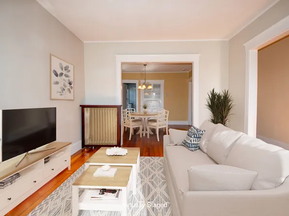 17-19 Oakland St, Watertown, MA 02472