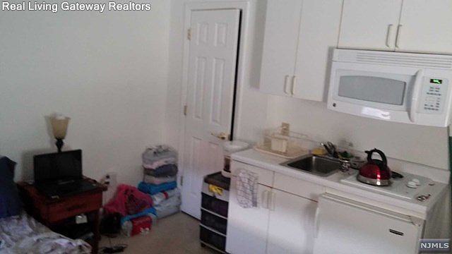 2nd image of 167 Jefferson Ave #2A