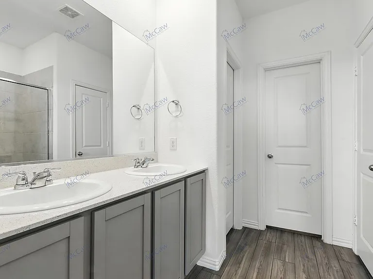6924 Waterloo Ln — Photo 17