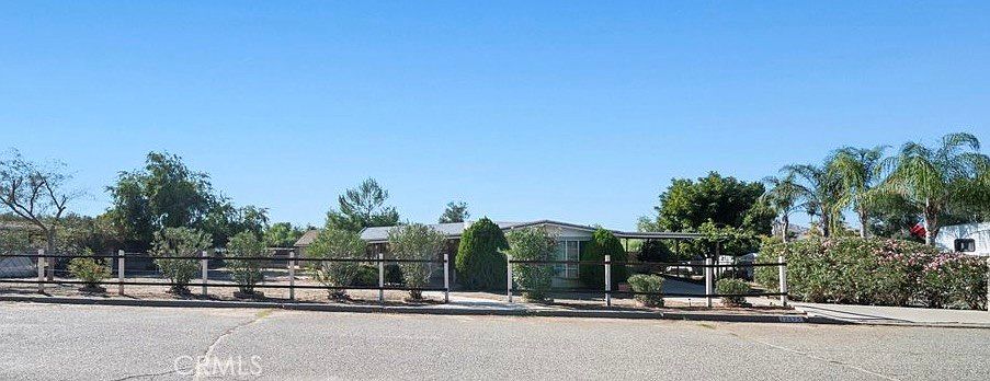 1st image of 22075 Valley View Dr