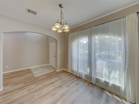 5th image of 2506 Winged Dove Dr