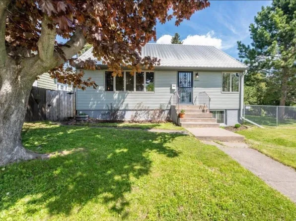 5025 Tioga St, Duluth, MN 55804