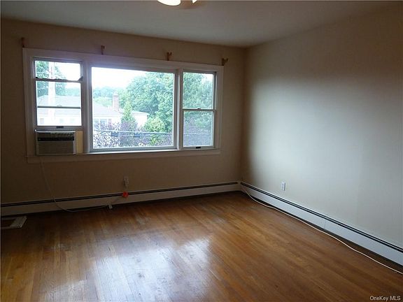 4th image of 48 Lincoln Ave E Floor 2