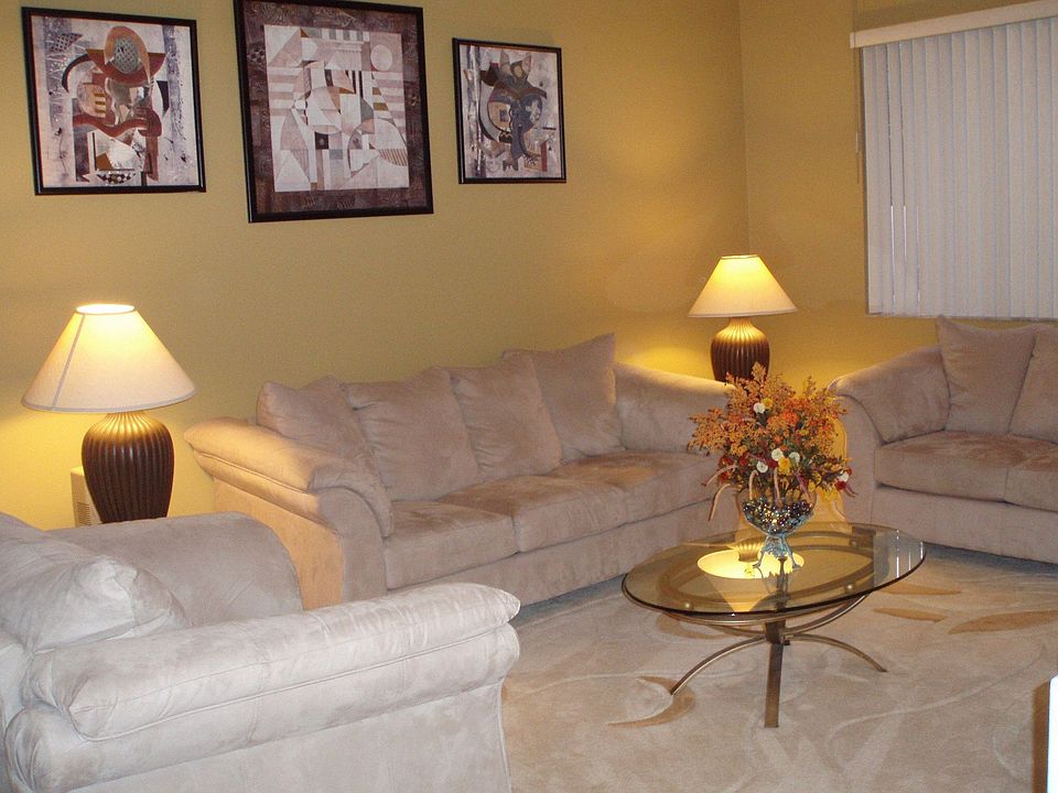 2nd image of 837 Heritage Dr