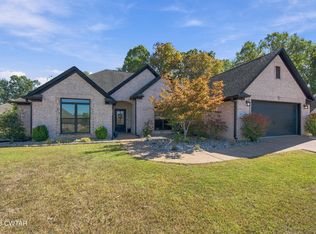 32 Legacy Cv, Jackson, TN 38305