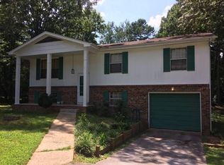 8326 Middle Rd, Ooltewah, TN 37363