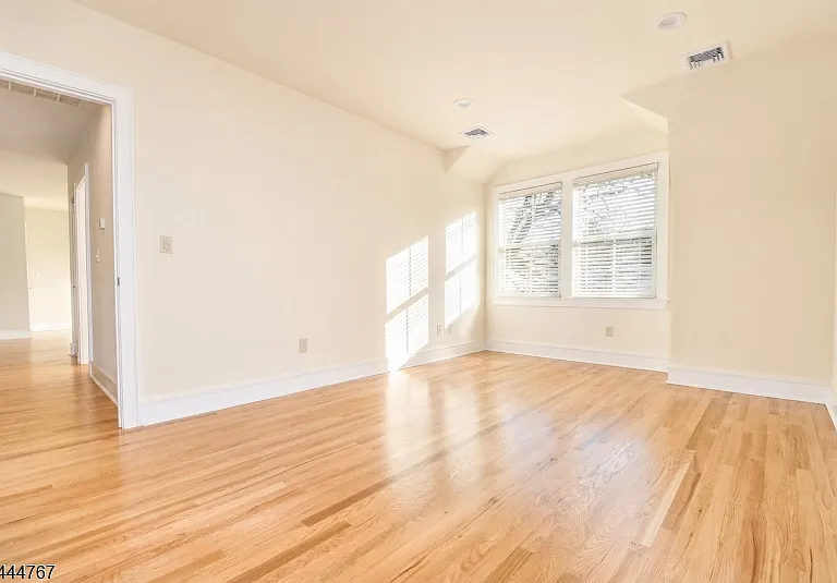 676 Bloomfield Ave #6 — Photo 7