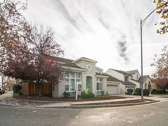 3rd image of 3110 Florence Park Dr