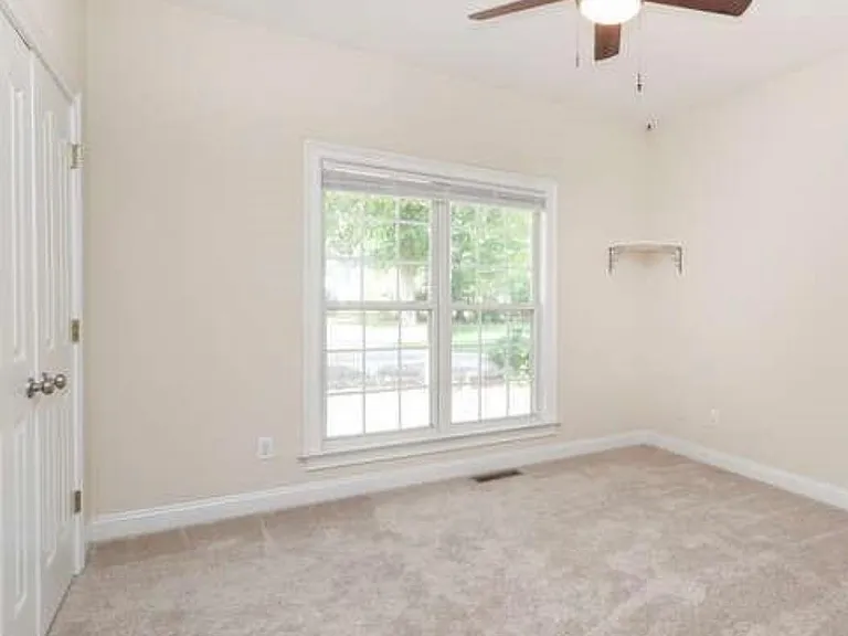 2587 Penngate Dr — Photo 10