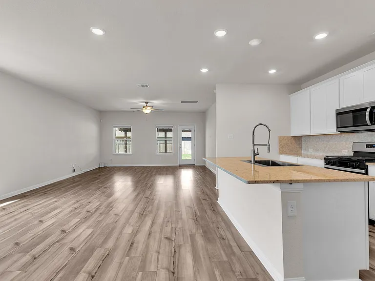 104 Javans Nest — Photo 4