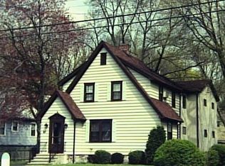 87 Pine Hill Ave, Stamford, CT 06906