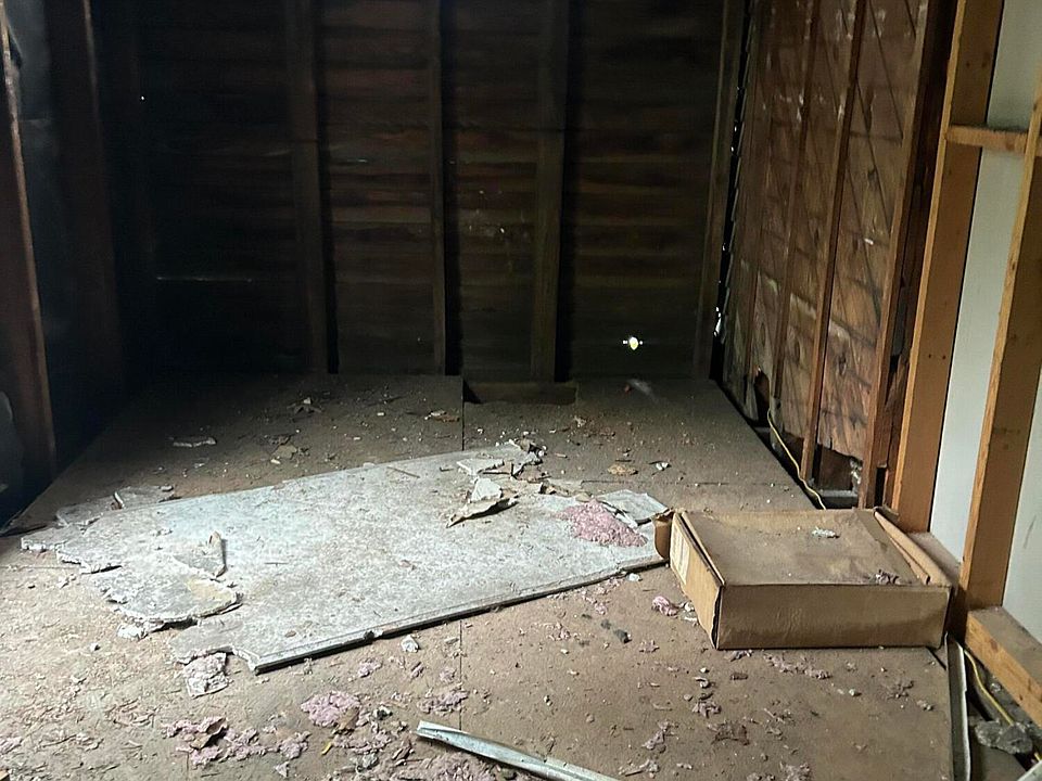 19th image of 311 N James Street