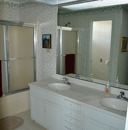 3rd image of 12774 Tropicana Lane