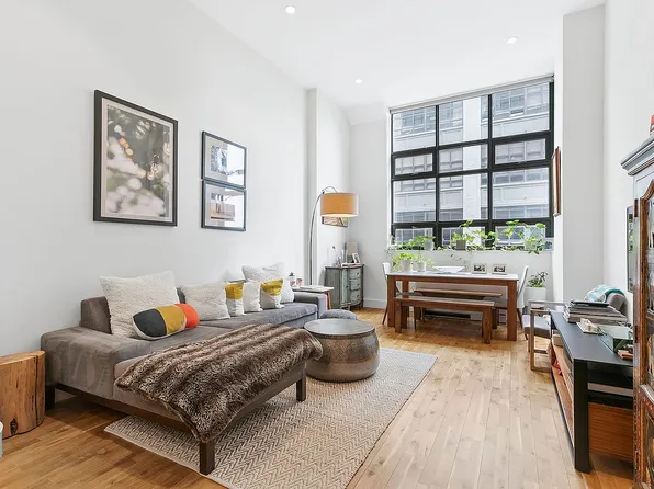 360 Furman St APT 842, Brooklyn, NY 11201