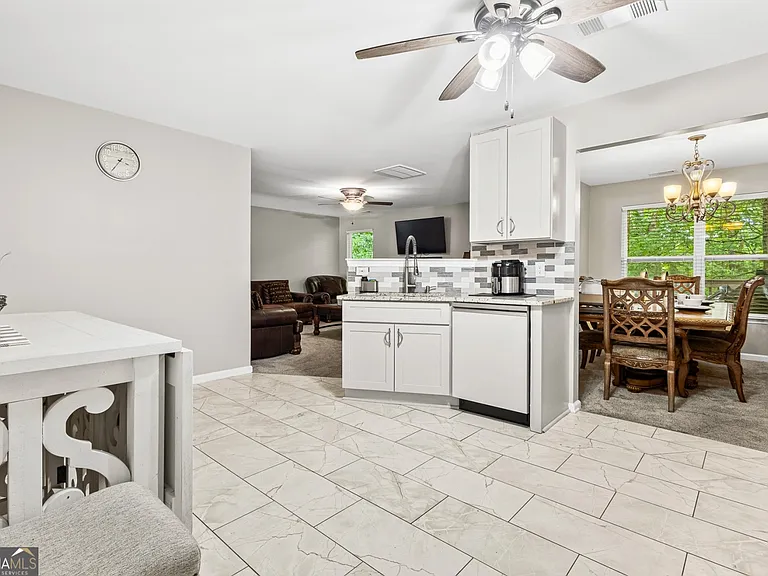 7155 Laurel Creek Dr — Photo 14