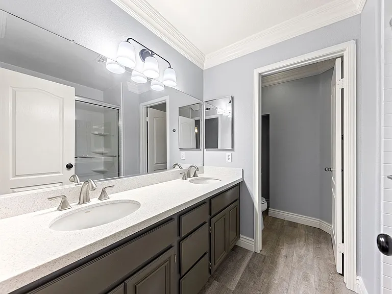 5953 Park Crest Dr — Photo 19