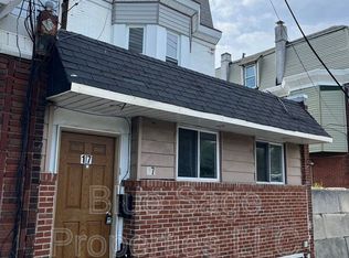 17 S Church Ln #1, Lansdowne, PA 19050