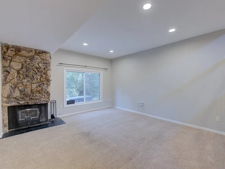 2036 Watermark Pl — Photo 9