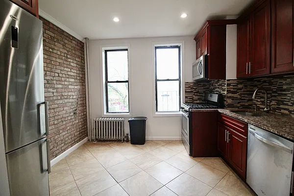 Rented by Hagstrom Management Inc | media 19