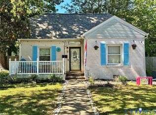 8 Clover St, Hampton, VA 23669