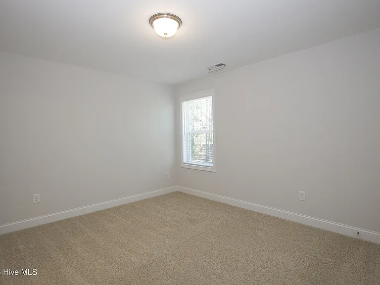660 Avenue Of The Carolinas — Photo 61