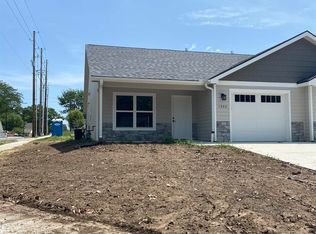 1200 SW Lakeside Dr, Topeka, KS 66604