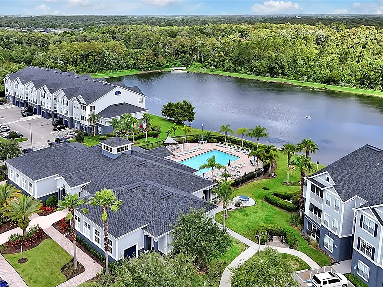 ARIUM Crowntree Lakes — Photo 57