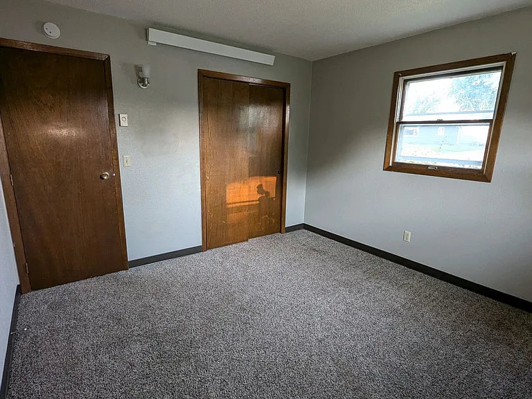 204 E 2nd St #8 — Photo 8
