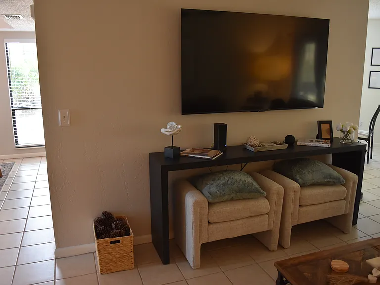 living room 65 Tv