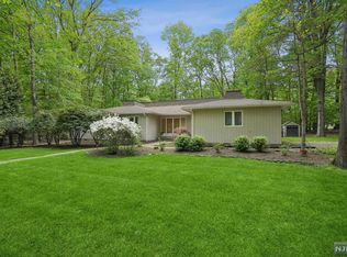 18 Ellsworth Ter, Montvale, NJ 07645