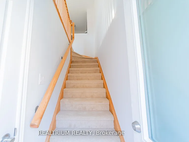 174 Webb St #COACH — Photo 4