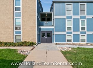 7307 S Xenia Cir APT E, Centennial, CO 80112