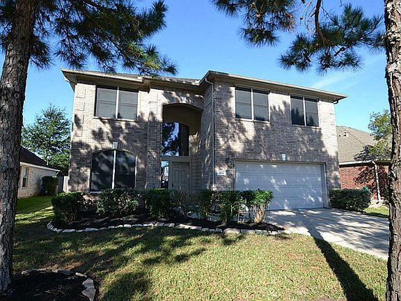 2nd image of 4911 Harbor Glen Ln