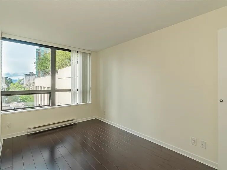 933 Hornby St #809 — Photo 13